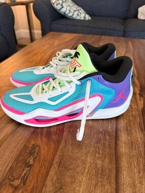 Jordan Low-Top Tatum Deuce 1s wave runners